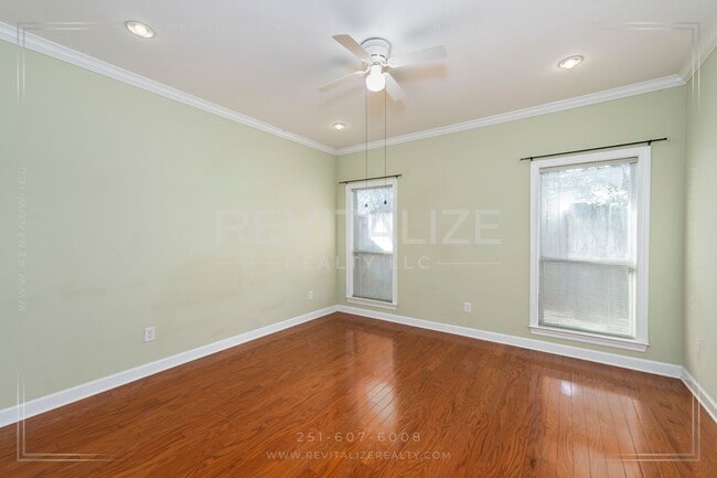 Building Photo - 3 Bed 3 Bath Townhome in West Mobile