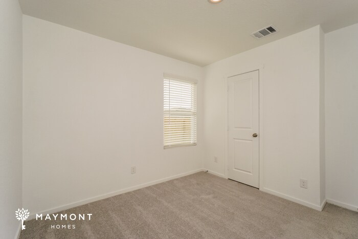 Building Photo - 547 Layne Overlook