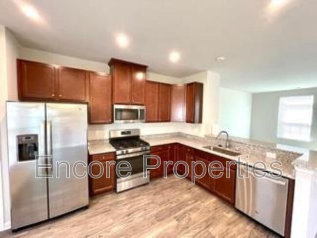 Building Photo - 388 Amber Acorn Ave