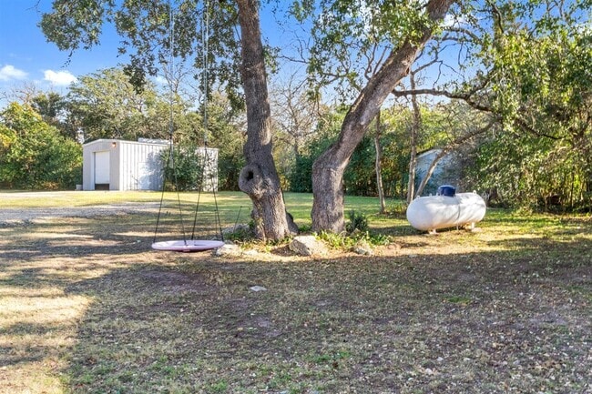 Building Photo - 506 Centex Sportsman Rd