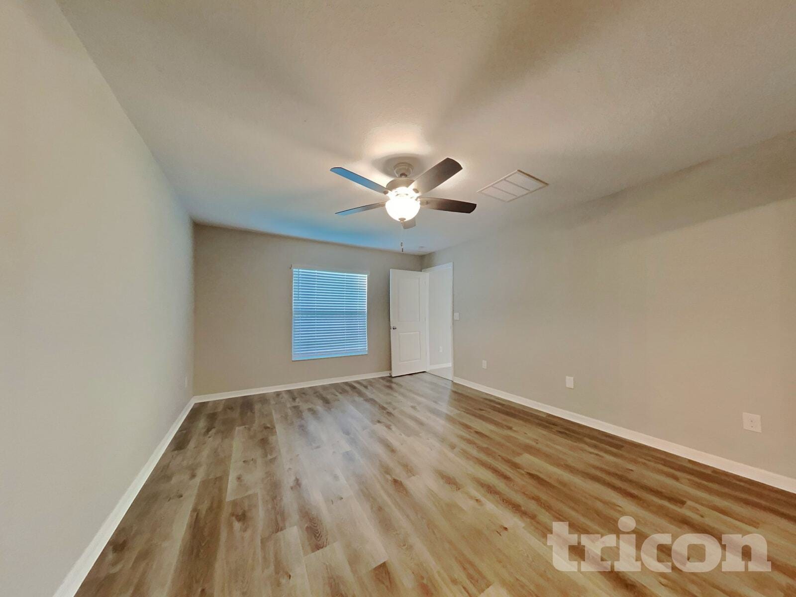 Building Photo - 10401 Carloway Hills Dr