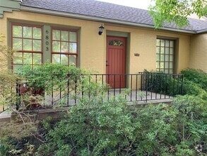 Building Photo - 6803 San Mateo Blvd