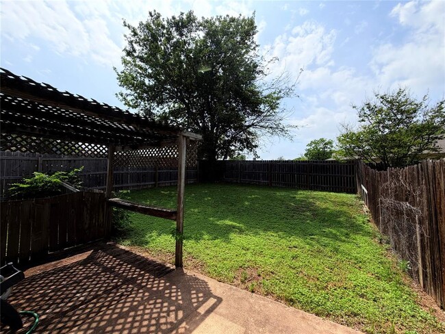 Building Photo - 14200 Sussman Ct