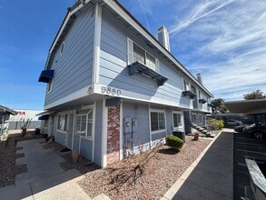 Building Photo - Charming 2Bed/1Bath 2nd Floor Condo located in Duck Creek Village - $500 Off Move in Fees!