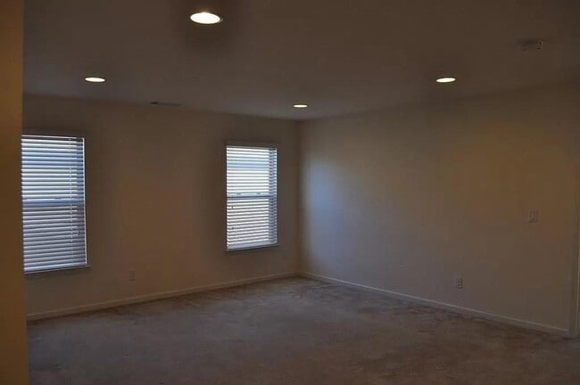 Building Photo - 6830 Rocking Horse Ln