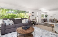 Building Photo - 804 N Main St