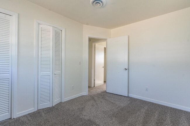 Building Photo - 4 Bedroom Rent to Own Home Available!