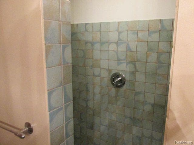 Building Photo - 40 Regents Blvd