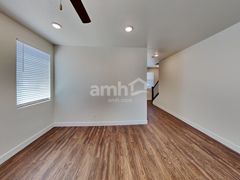 Building Photo - 3351 S 2580 W