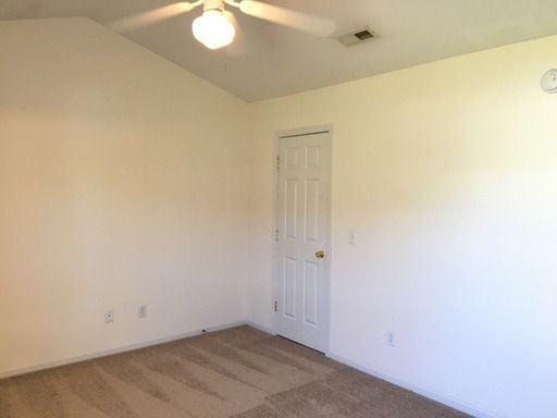 Building Photo - AZALEA TRACE