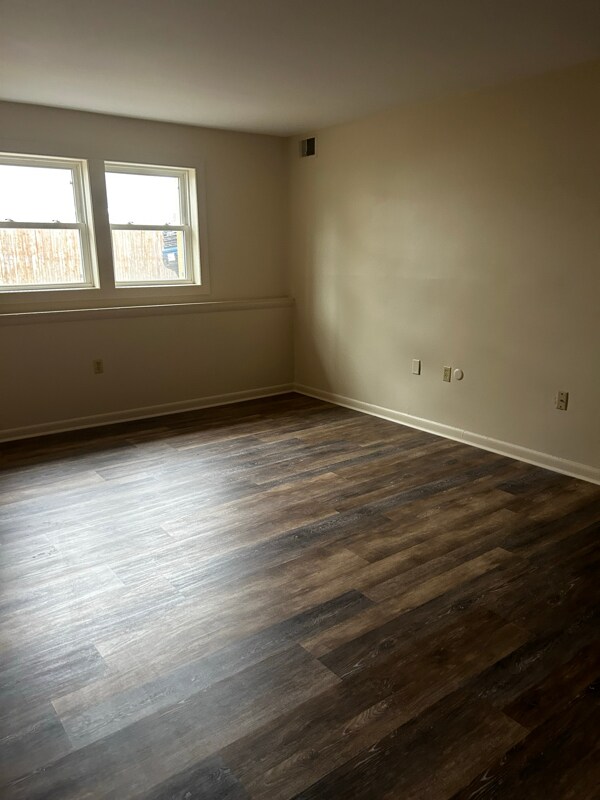 Building Photo - 184 W Pulteney St