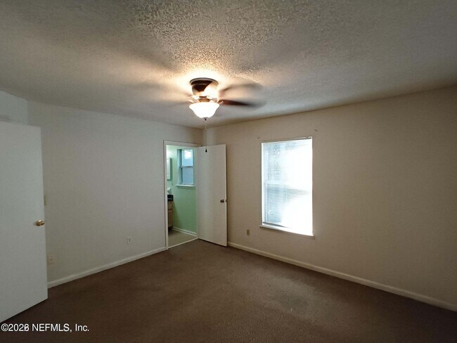 Building Photo - 3372 Mandarin Glen Cir S