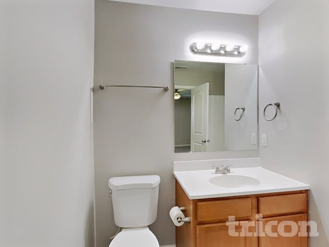 Building Photo - 5835 Mosaic Pl