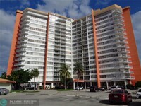 Building Photo - 1301 NE Miami Gardens Dr