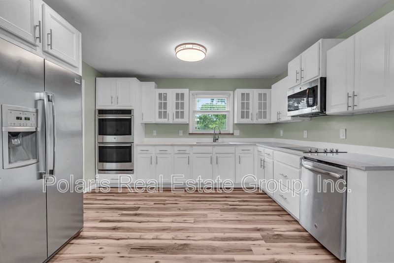 Building Photo - 8105 Allisonville Rd