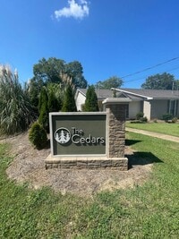 Building Photo - 103 Cedar Ct