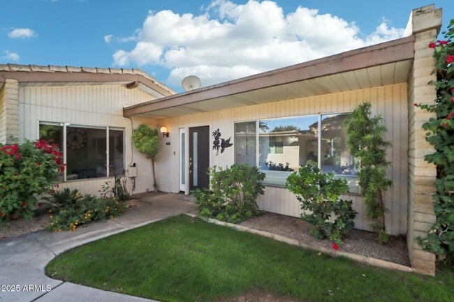 Building Photo - 4800 N 68th St