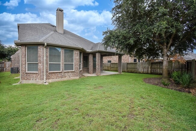 Building Photo - 27231 Symphony Creek Ln