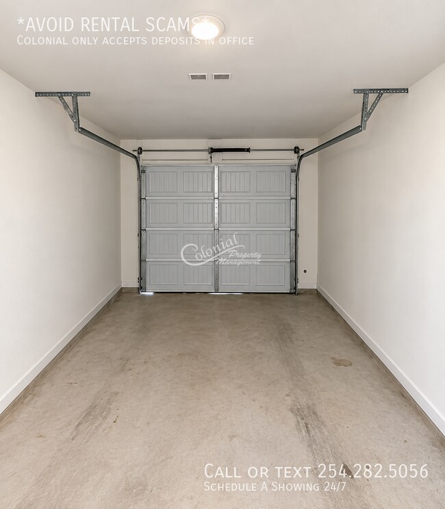 Building Photo - 3107 Stonewall Dr