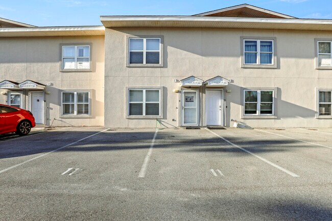 Building Photo - 1986 Scenic Gulf Dr