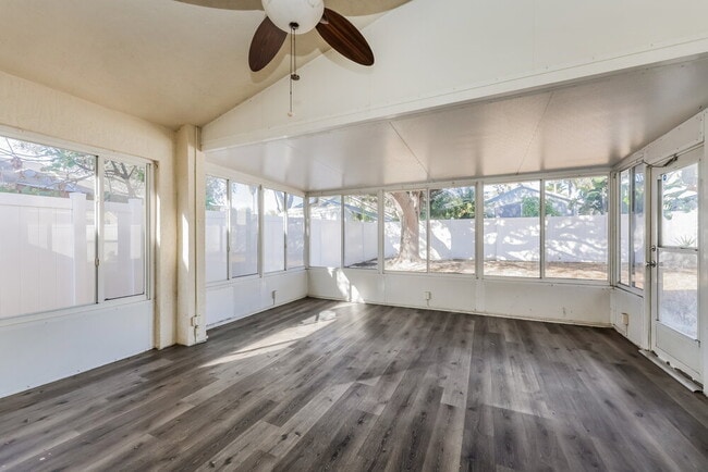 Building Photo - 9042 Egret Cove Cir