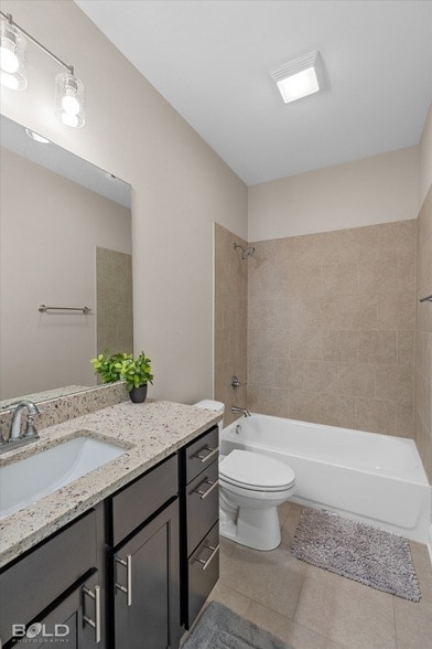 Building Photo - 4008 False River Dr