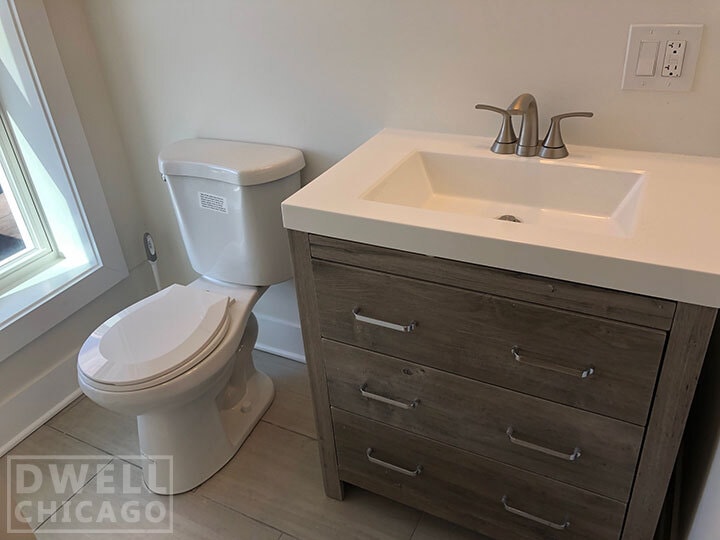 Building Photo - 2362 N Clybourn Ave