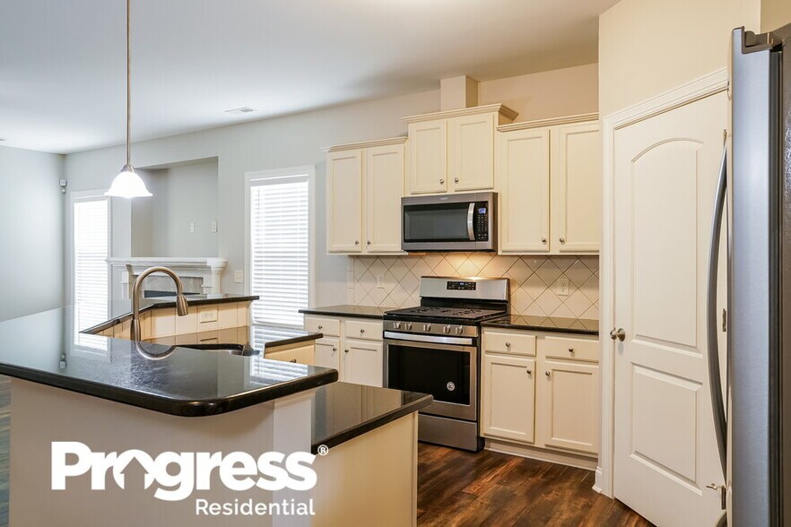Building Photo - 837 Airedale Trail