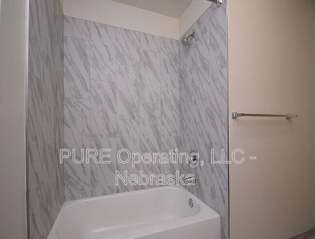Building Photo - 3408 N 24th St