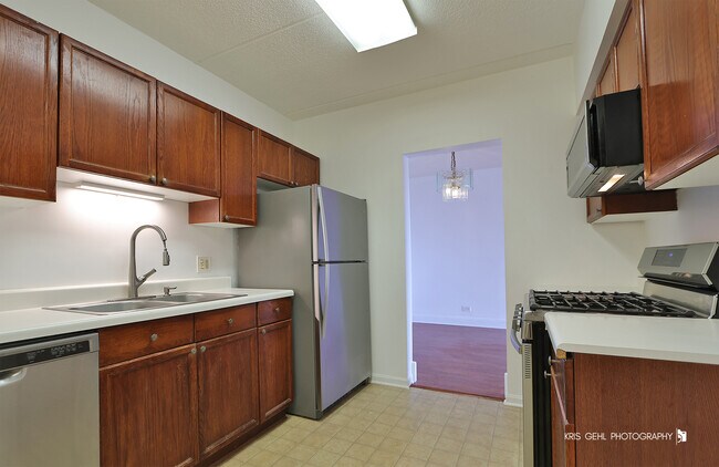 Building Photo - 12900 W Heiden Cir