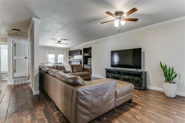 Building Photo - 1017 Meadowbrook Dr