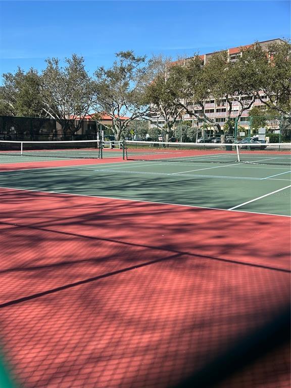 Building Photo - 7050 Sunset Dr S