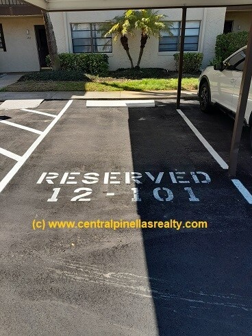 Building Photo - 2400 Winding Creek Blvd