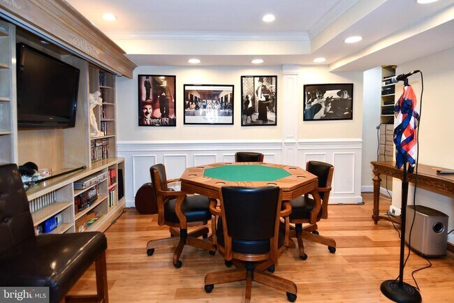 Building Photo - 9401 Hickory View Pl