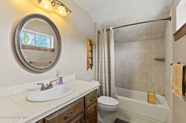 Building Photo - Gated Black Bay Community condo 3 bed 2.5 bath
