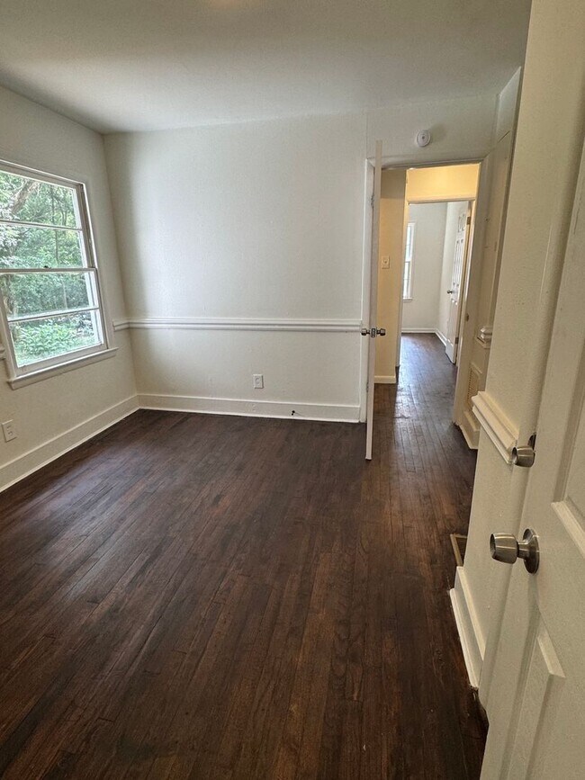 Building Photo - 3923 Moffett Ct