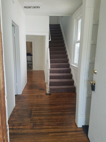 Front Entry - 409 Wheeler N St
