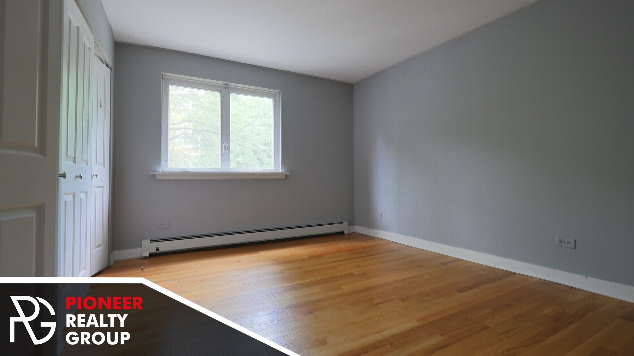 Building Photo - 625 W Wrightwood Ave