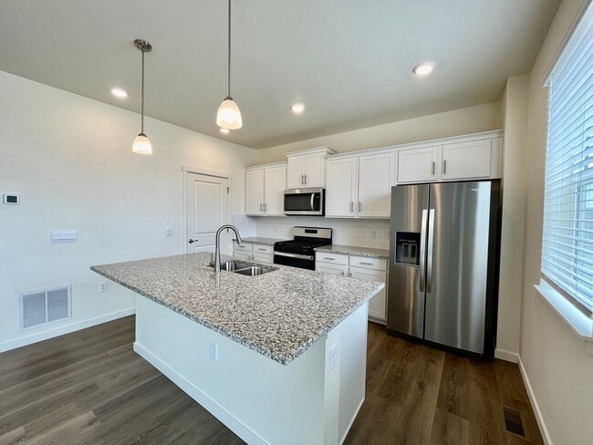 Building Photo - Newer Construction Home in Monument