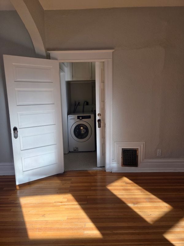 Building Photo - 2 Pennsylvania St