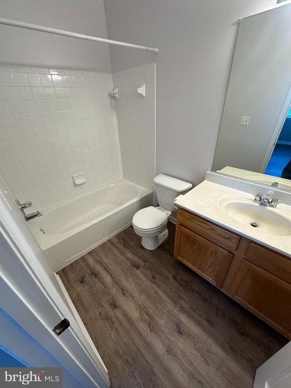 Building Photo - 14226 Hampshire Hall Ct