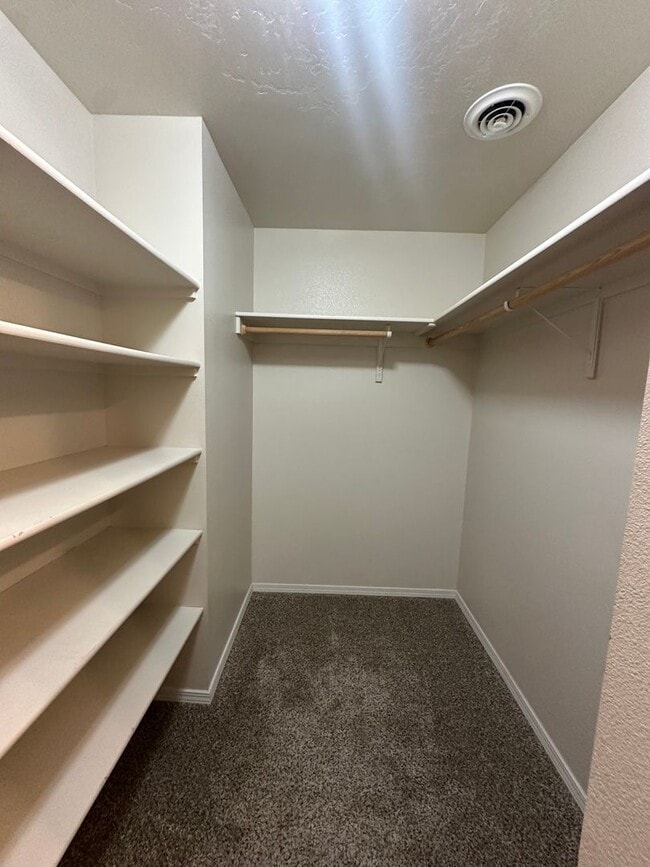 Building Photo - 3 bedroom 2 bath home in beautiful Meridian neighborhood!