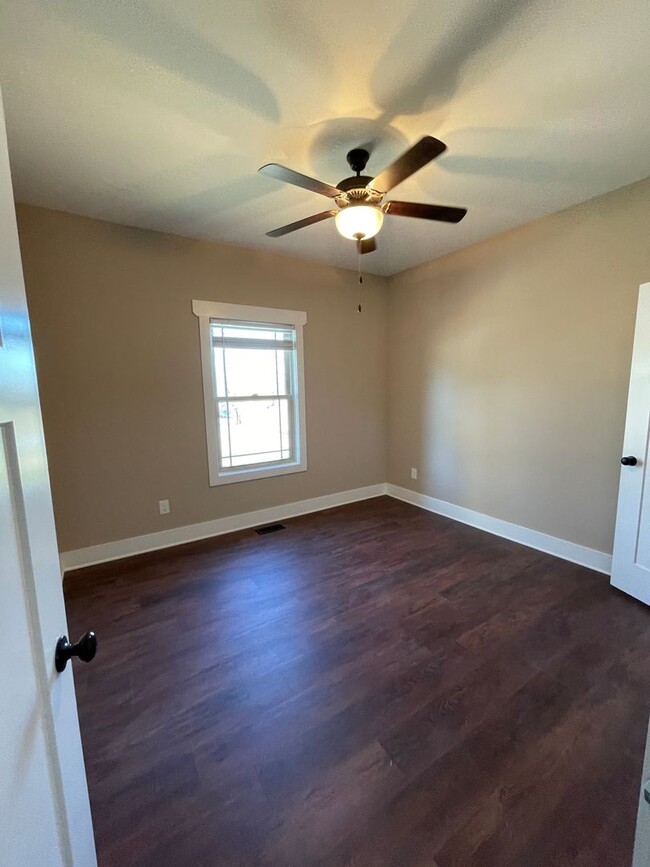 Building Photo - Murfreesboro / Rockvale Country Home 23 pl...