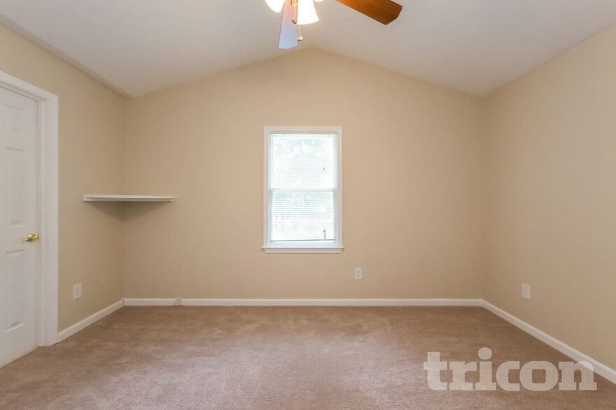 Building Photo - 43 Breckenridge Ct