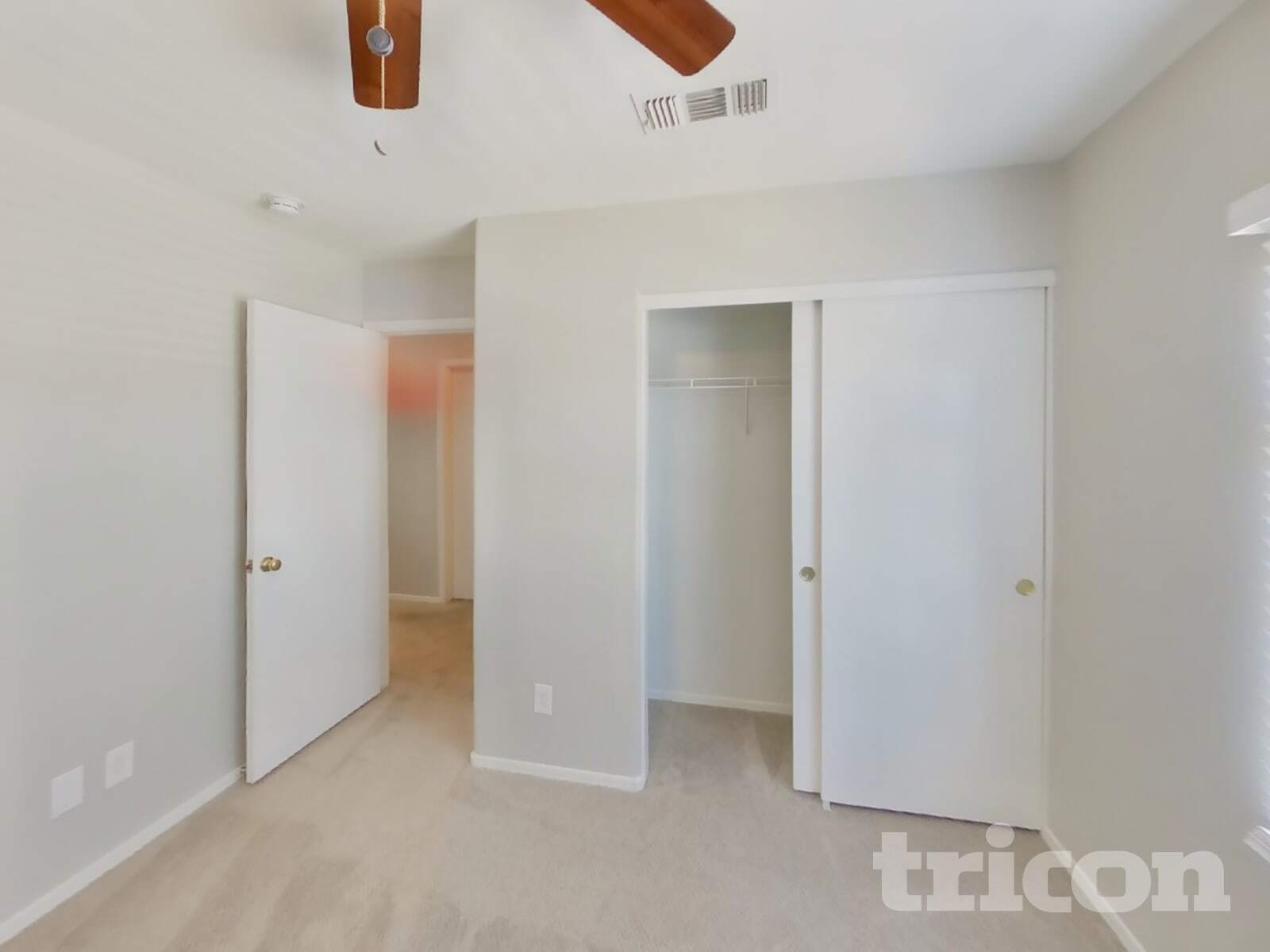 Building Photo - 10625 W Monte Vista Rd