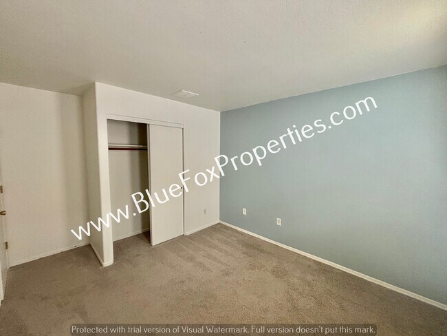 Building Photo - 6006 S Mogollon Dr