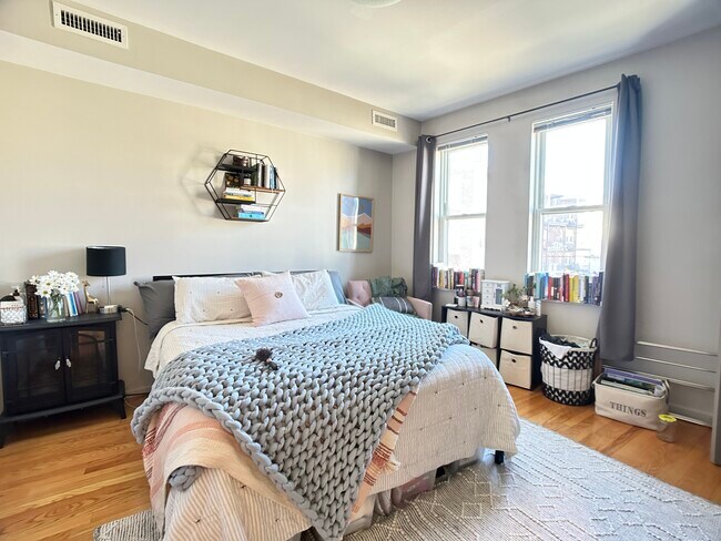 Building Photo - 91 Glenville Ave