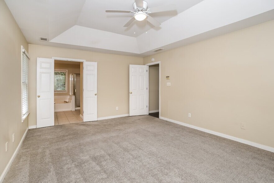 Building Photo - 5111 Staplehurst Ln