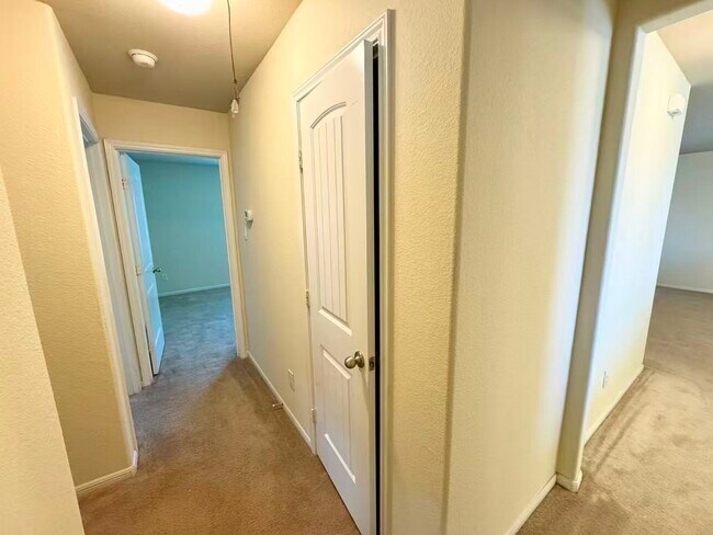 Building Photo - 9218 Adobe Sky Ct