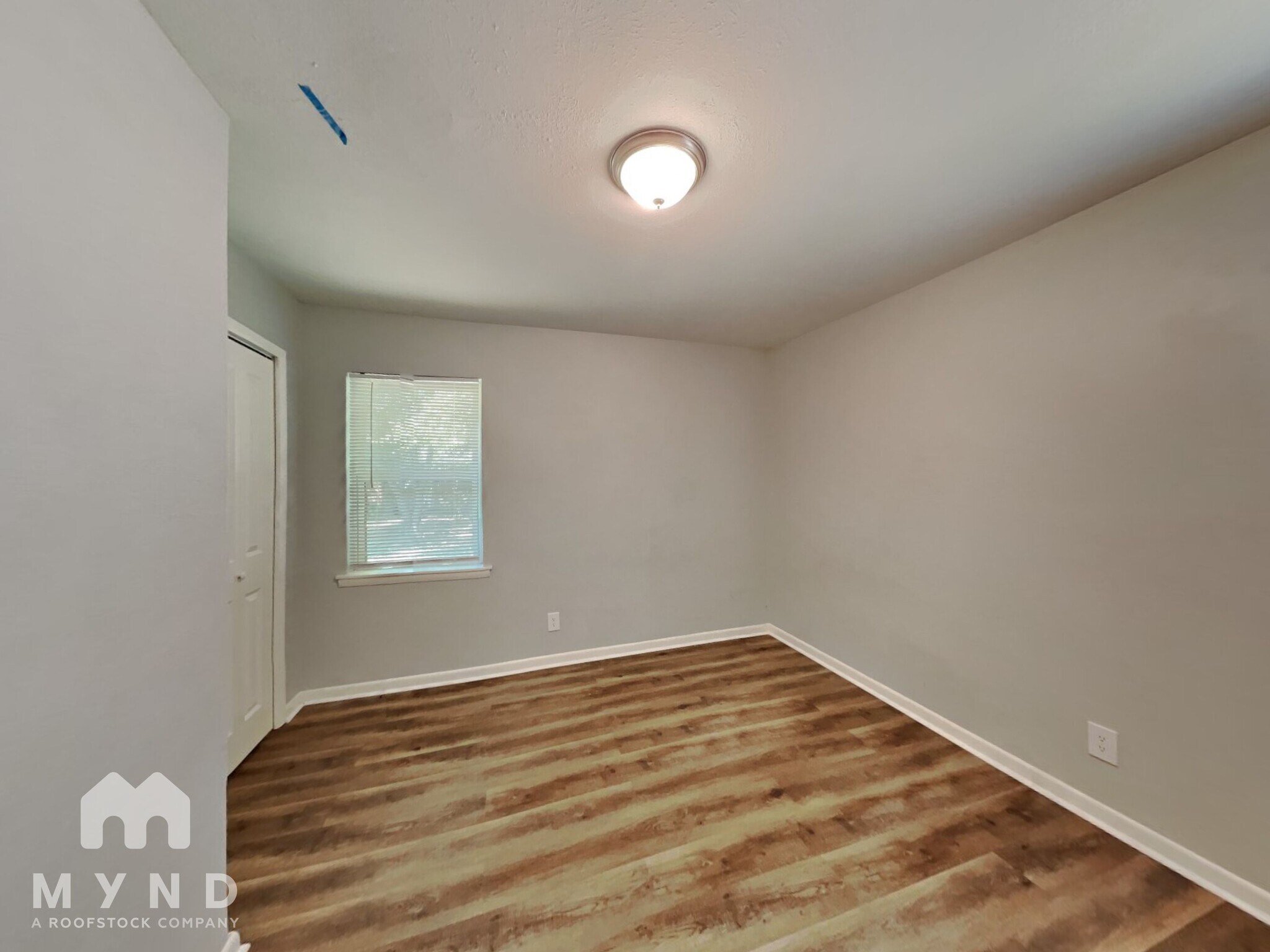 Building Photo - 1309 E Anthony St